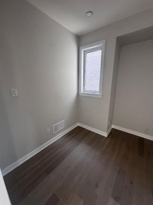 Bedroom - hardwood floor